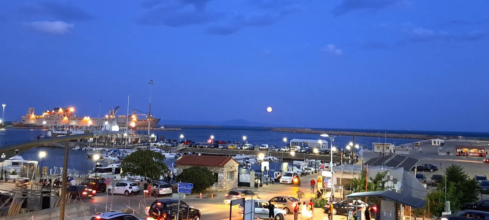A Border-Town Shopping Trip: Why Bulgarians and Turks Cross In