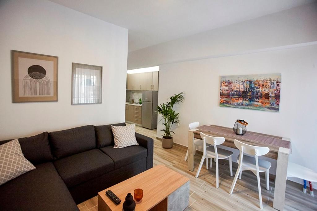 Evridiki Suite AXD