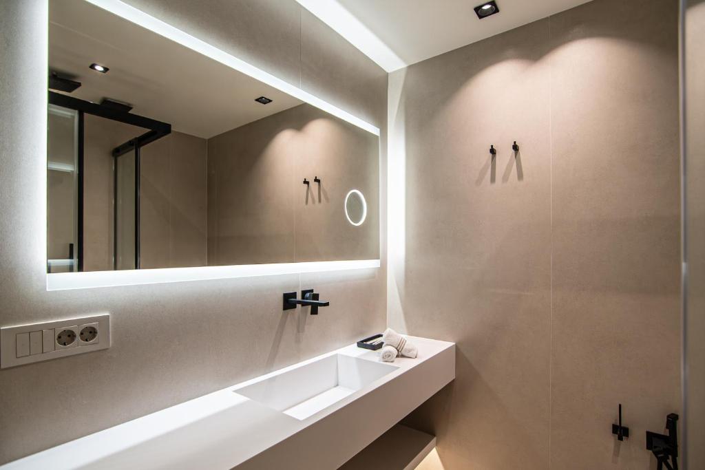 Kivos Luxury Apartments — photo