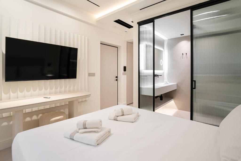 Kivos Luxury Apartments