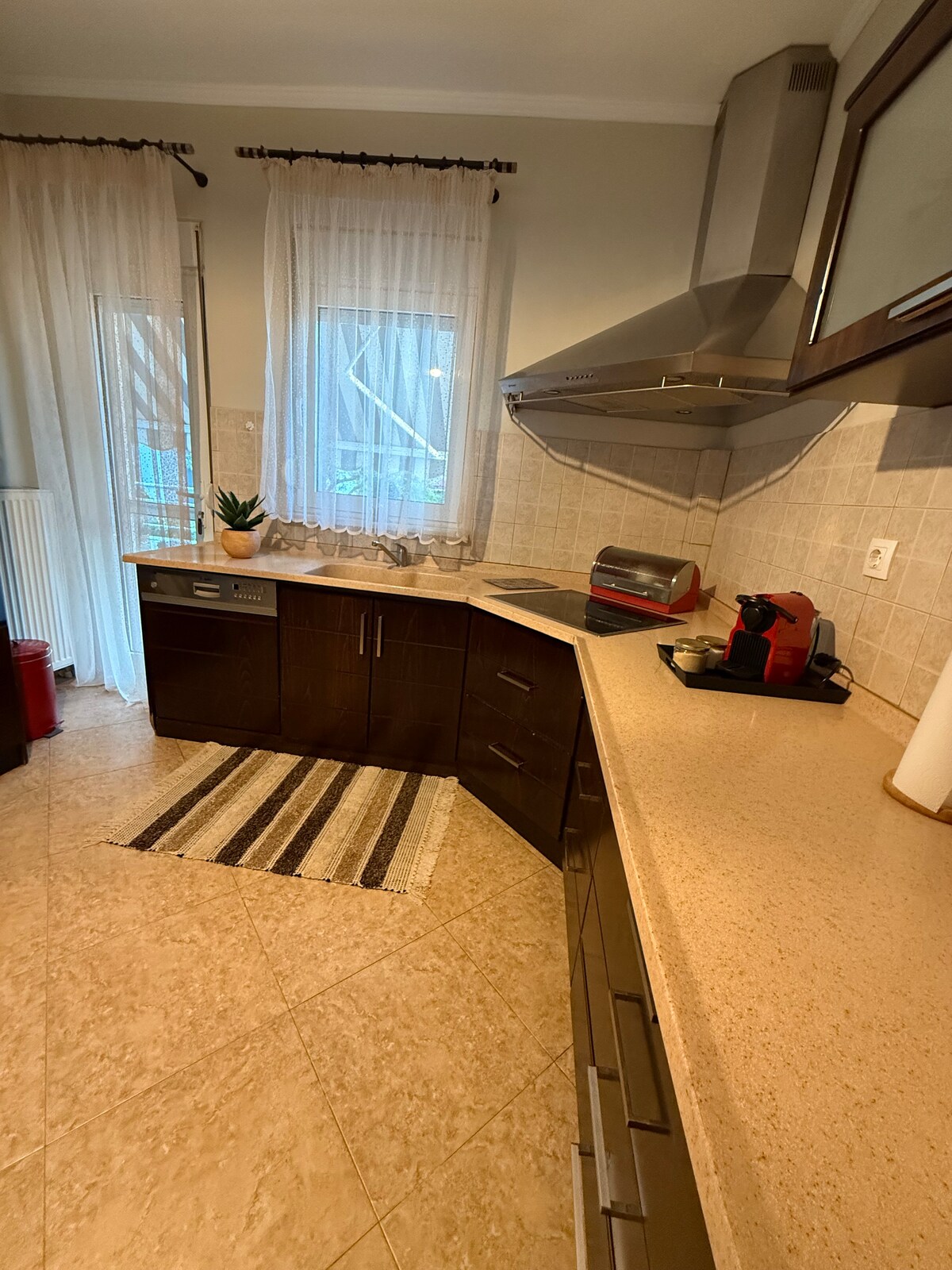 Maria's Elegant Family 4BR Maisonette — photo