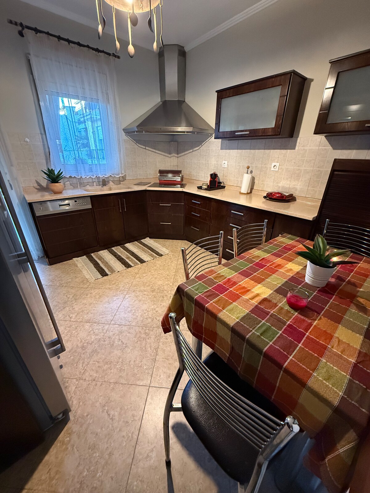 Maria's Elegant Family 4BR Maisonette