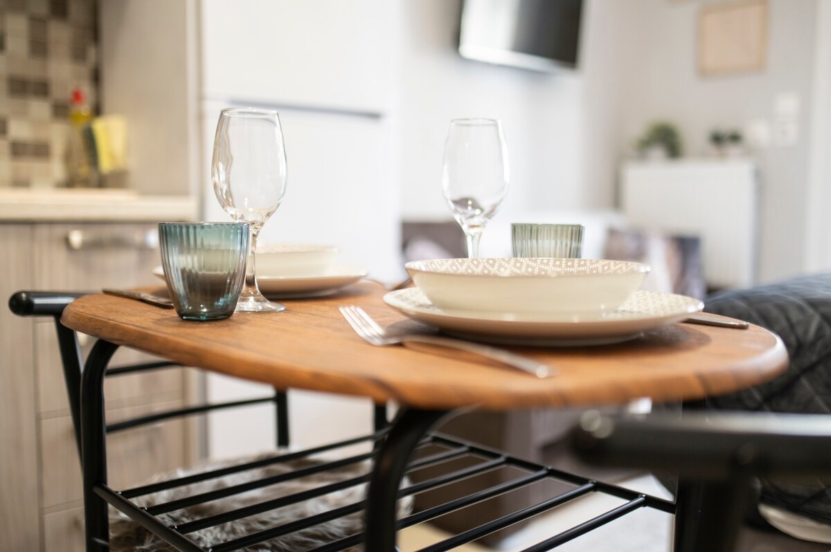Oasis Studio Enchanting Downtown Stay — photo