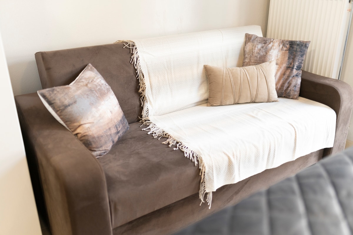 Oasis Studio Enchanting Downtown Stay