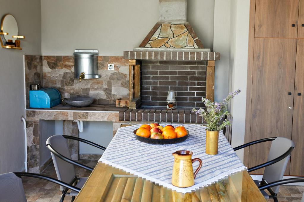 Romilia Guesthouse — photo