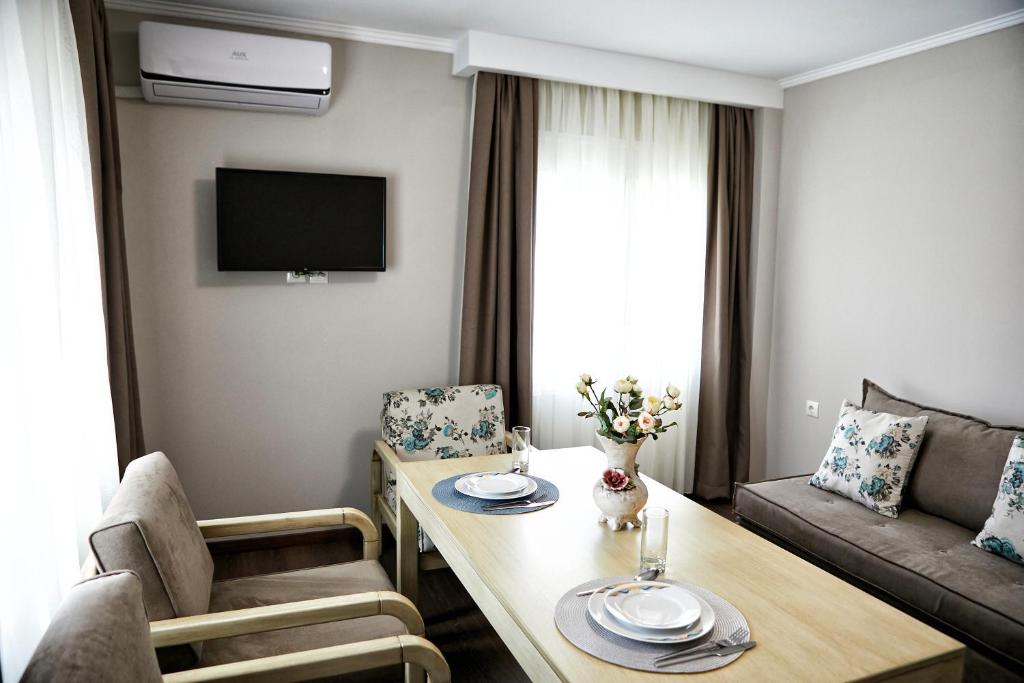 Romilia Guesthouse — photo