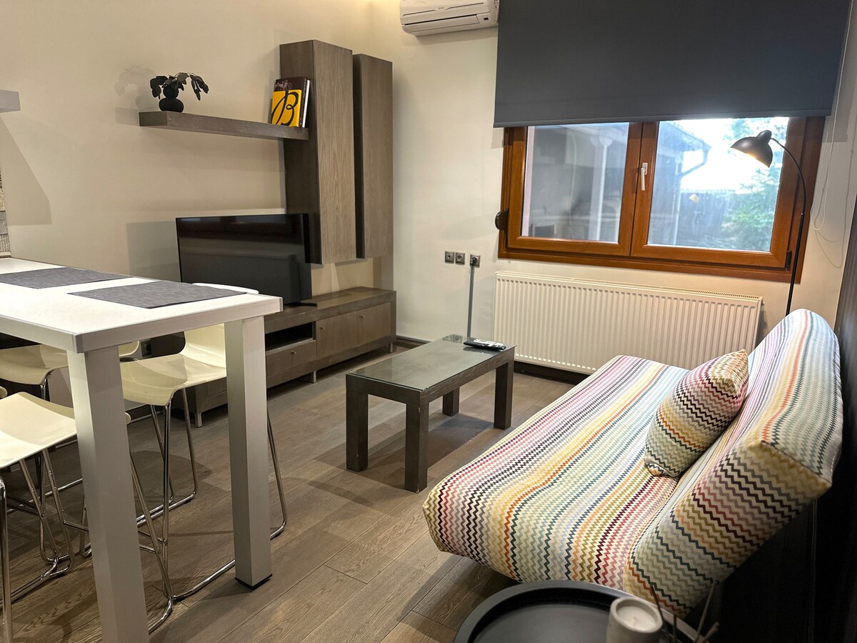 Suite 15 — photo